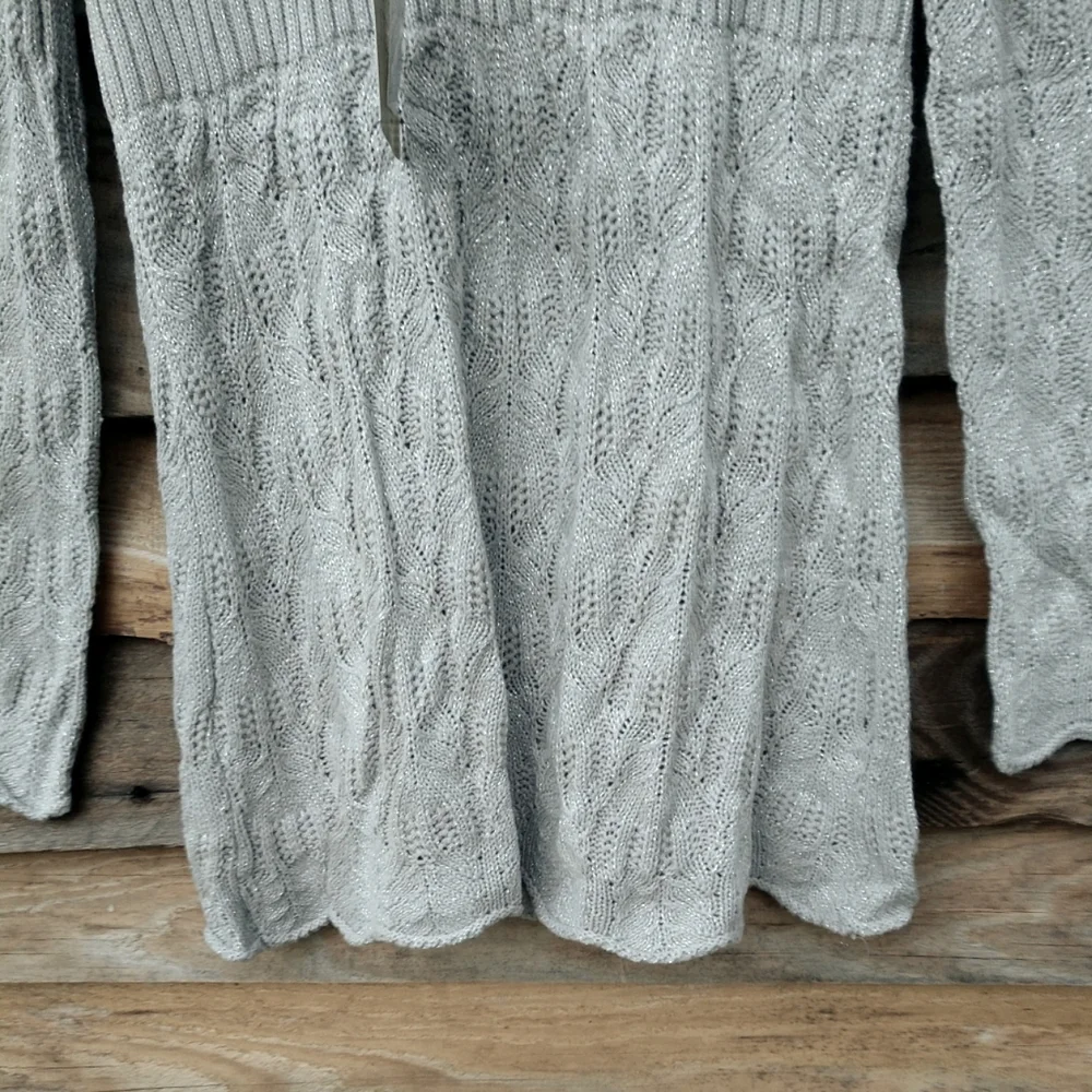 SOLD !! 🆕💥 Designer Valerie Stevens Silver MTLC Sweater NWT Medium - Picture 6 of 12